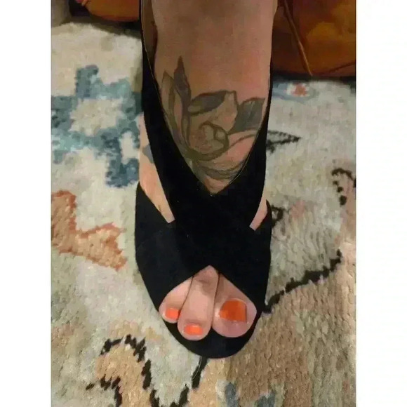 Michael Kors Black Suede Peep Toe Slingback Sandals Women's Heels Size 10 - Picture 2 of 6